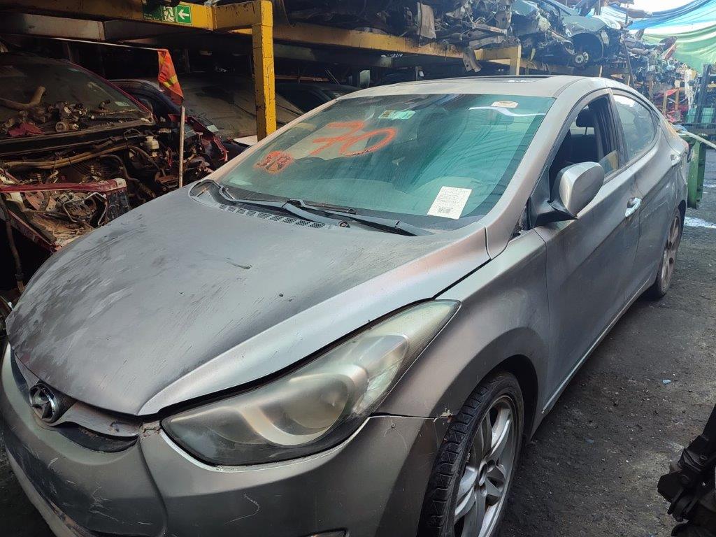 Hyundai ELANTRA 2012    EN DESARME